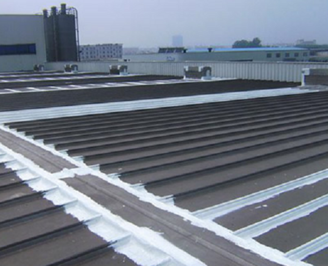 松柏镇彩钢瓦屋面漏水问题只有好的防水系统能够解决